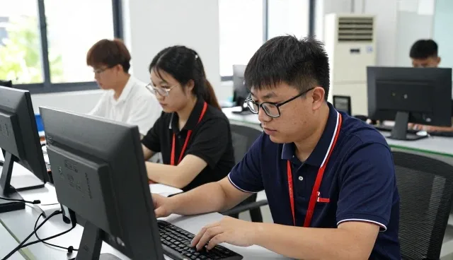 北京大都珍品拍卖有限公司专注技术培训等领域，提供智能应用系统开发服务